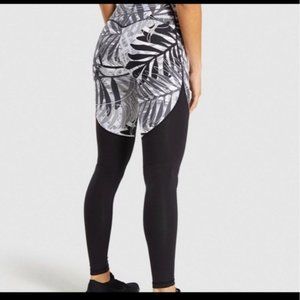 Gymshark paradise leggings size small? No tag see measurements